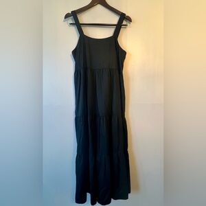 Chic Black Sleeveless Maxi Dress